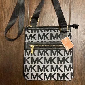 Michael Kors MK Jet Set Charm Crossbody Bag New